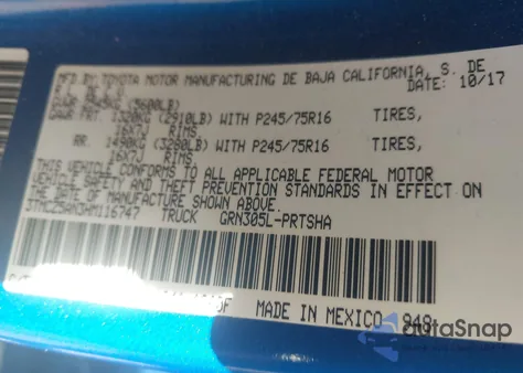 2017 Toyota Tacoma Sr5 V6 z USA, uszkodzony, nr VIN 3TMCZ5AN3HM116747